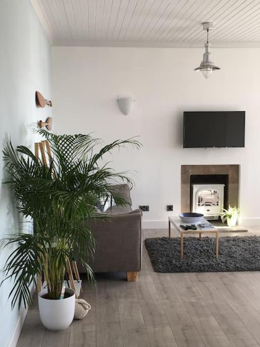 The Bolthole Apartment Limekilns Ngoại thất bức ảnh